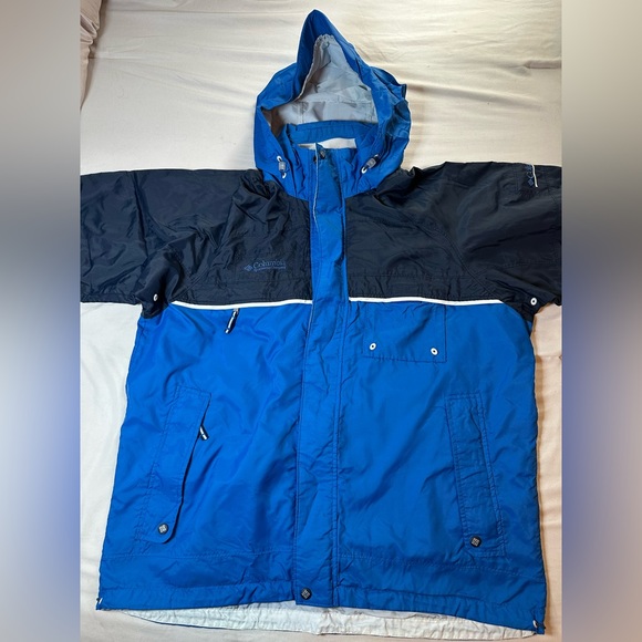 Columbia Sportswear Company Two-Tone Blue Jacket, Size Large - Picture 1 of 13